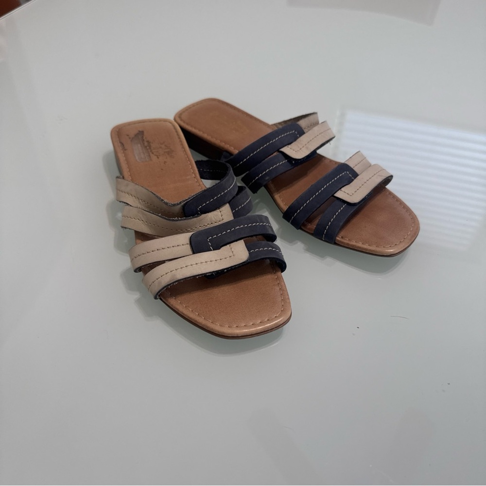 Coach And Four Blue Beige Slip On Leather Sandals 7 Italy U5